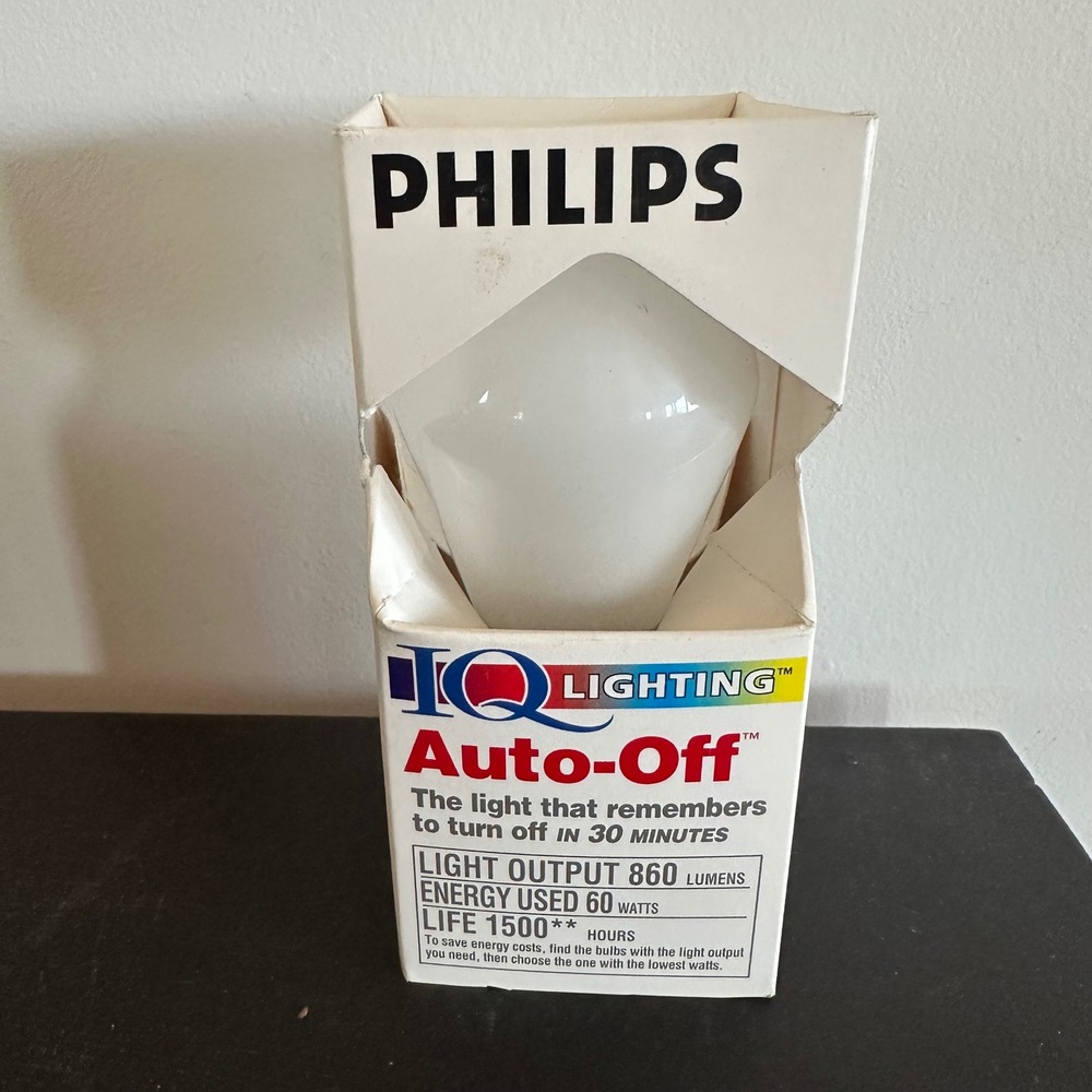 Vintage Philips IQ Lighting Auto-Off 60W Light Bulb 860 Lumens 1500 Hours 806261